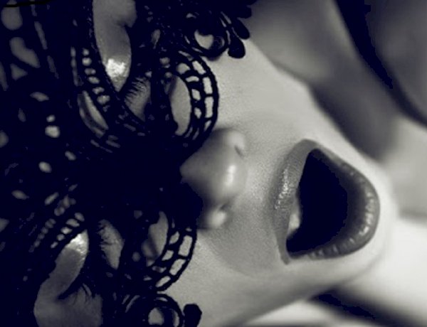 Oral sex  Can it cause female genital herpes?