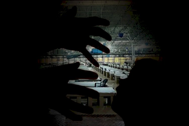 A 19-year-old man has sexually abused a 14-year-old girl with corona at India's largest corona treatment center in Delhi.