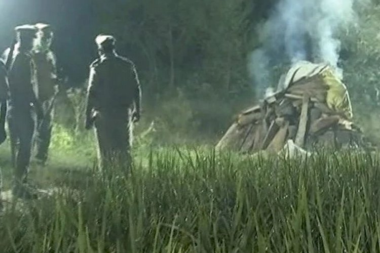 UP gang rape: India victim cremated 'without family's consent'